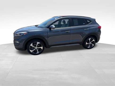 Used 2018 Hyundai Tucson Value AWD/4WD image 6