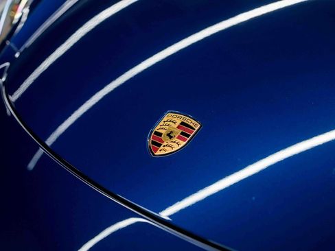 Used 2023 Porsche 718 Cayman image 14