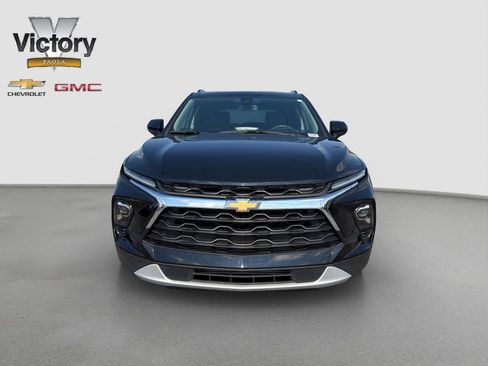 Used 2024 Chevrolet Blazer LT w/ Convenience Package FWD image 2