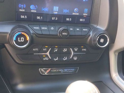 Used 2017 Chevrolet Corvette Stingray Coupe w/ Battery Protection Package image 35