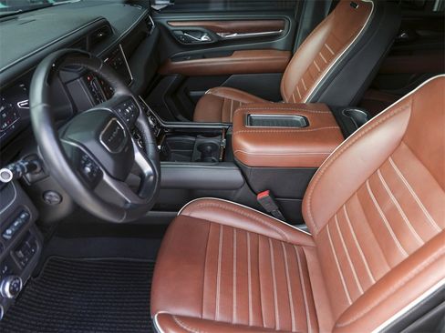 Used 2023 GMC Yukon Denali Ultimate image 16