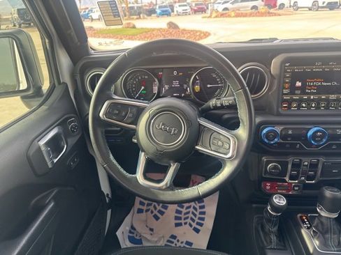 Certified 2022 Jeep Wrangler Unlimited Rubicon 4xe image 15