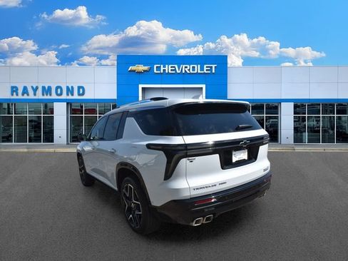 New 2026 Chevrolet Traverse High Country w/ LPO, Floor Liner Package AWD/4WD image 6