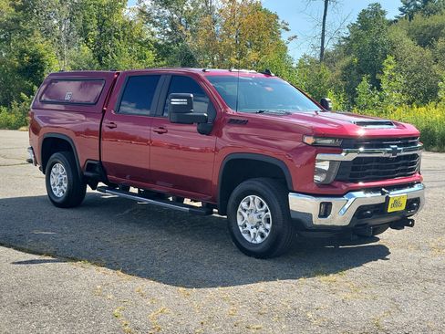 Used 2024 Chevrolet Silverado 3500 LT w/ All Star Edition AWD/4WD image 3