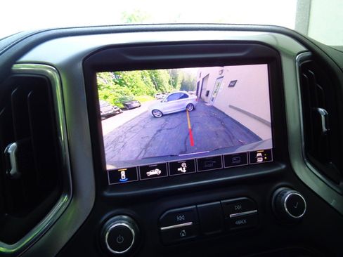 Used 2022 Chevrolet Silverado 1500 LTZ AWD/4WD image 13