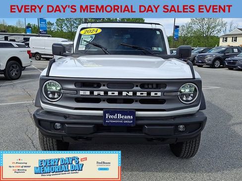 Used 2024 Ford Bronco Big Bend AWD/4WD image 3