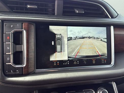 Used 2023 GMC Yukon XL Denali Ultimate image 19