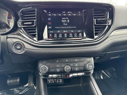Used 2022 Dodge Durango GT image 17