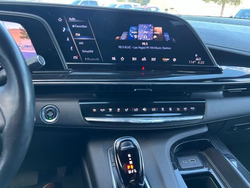 Used 2023 Cadillac Escalade Sport AWD/4WD image 38