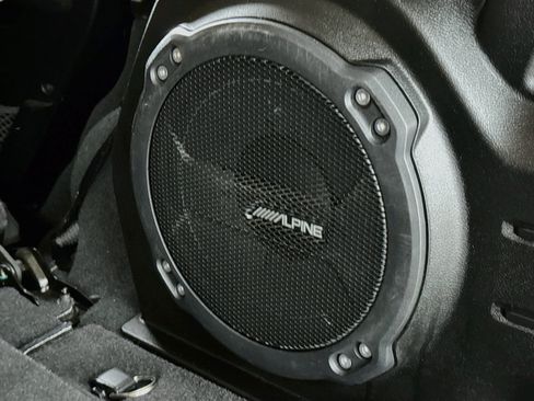 Used 2022 Jeep Wrangler Unlimited Sport AWD/4WD image 4