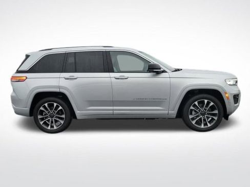 Used 2022 Jeep Grand Cherokee Overland image 6