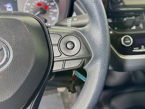 Used 2025 Toyota Corolla LE image 15