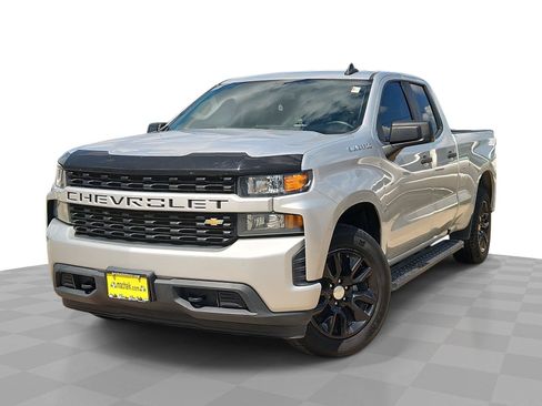 Used 2020 Chevrolet Silverado 1500 Custom w/ Custom Value Package RWD image 1