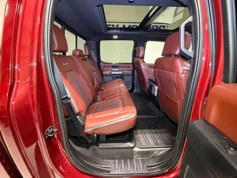 Used 2019 Ford F250 Platinum w/ Platinum Ultimate Package AWD/4WD image 19