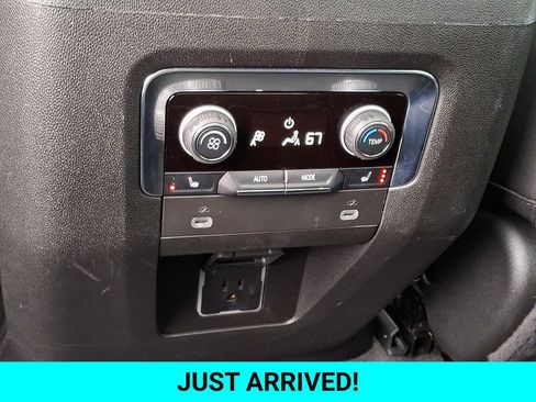 Used 2024 Chevrolet Tahoe LT w/ LT Signature Plus Package AWD/4WD image 12