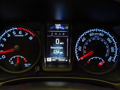 Used 2023 Toyota Tacoma SR image 24