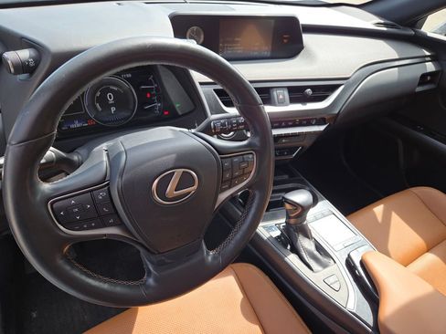 Used 2020 Lexus UX 250h w/ Premium Package AWD/4WD image 33