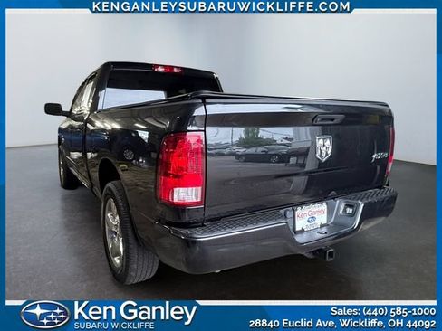 Used 2019 RAM 1500 Express w/ Express Value Package AWD/4WD image 3