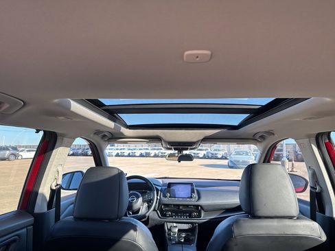 Certified 2023 Nissan Rogue SV w/ SV Premium Package image 18