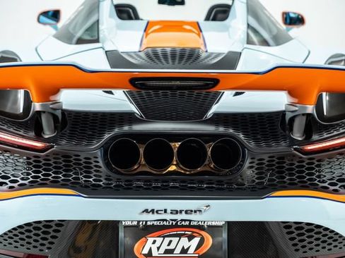 Used 2022 McLaren 765LT RWD image 18