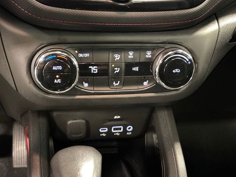 Used 2022 Chevrolet TrailBlazer RS w/ Sun and Liftgate Package image 38