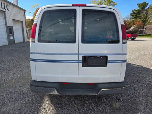 Used 1996 Chevrolet Express 1500 image 4
