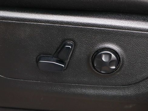 Used 2020 RAM 1500 Big Horn image 15