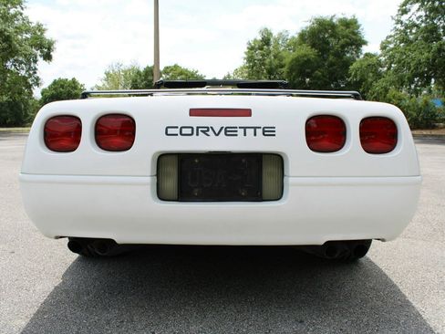 Used 1991 Chevrolet Corvette Convertible image 14