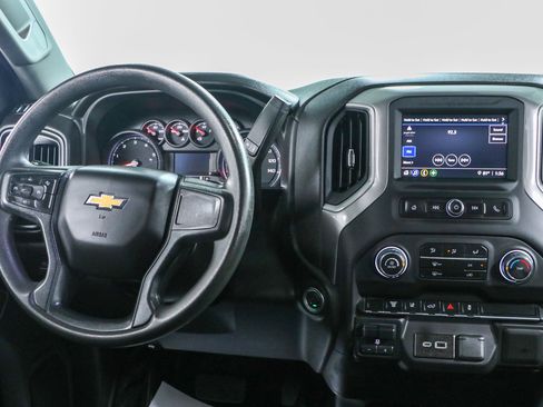 Used 2024 Chevrolet Silverado 3500 W/T image 17