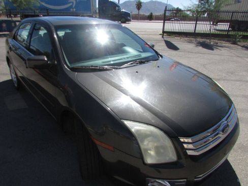 Used 2006 Ford Fusion SEL FWD image 16