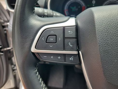 Used 2025 Toyota Highlander XSE AWD/4WD image 21