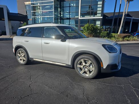 New 2026 MINI Cooper Countryman S image 2