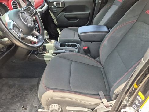 Used 2022 Jeep Gladiator Rubicon w/ LED Lighting Group AWD/4WD image 11