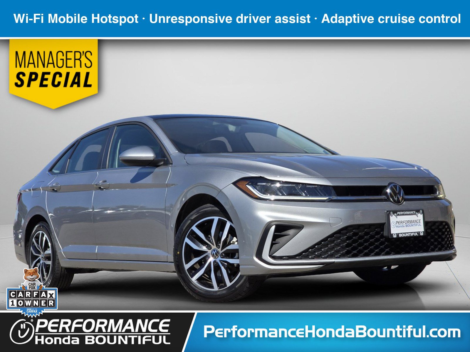 Used 2025 Volkswagen Jetta SE FWD image 1