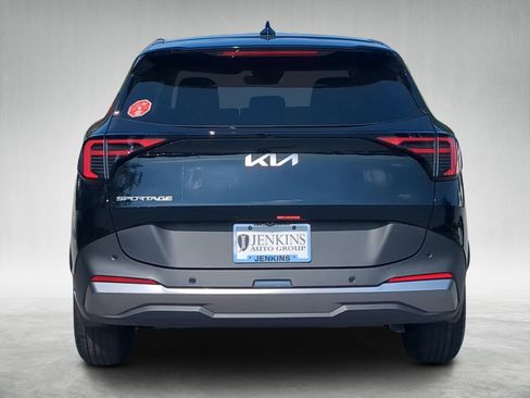 New 2026 Kia Sportage LX image 4