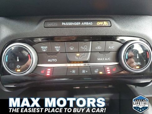 Certified 2022 Ford Escape SEL image 24