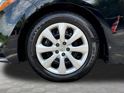 Used 2024 Toyota Corolla LE FWD image 34