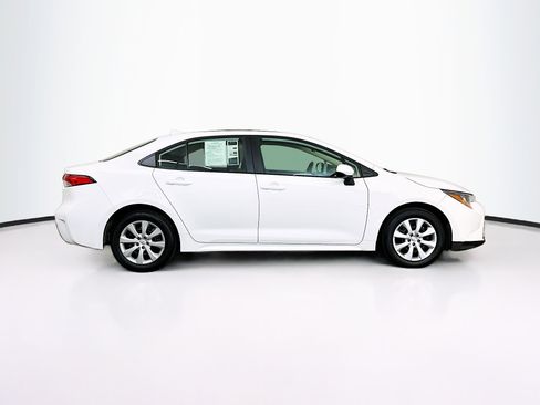 Used 2025 Toyota Corolla LE image 10