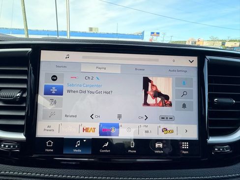 New 2026 Chrysler Pacifica Select FWD image 28