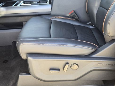 New 2026 Ford F250 Lariat w/ Black Appearance Package image 26