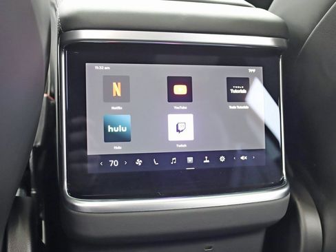 Used 2022 Tesla Model X image 27