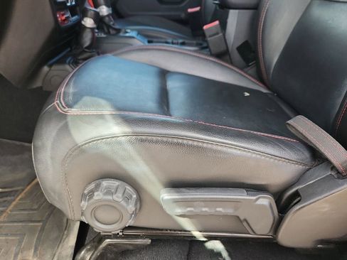 Used 2020 Jeep Gladiator Rubicon image 19