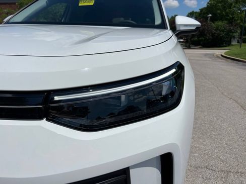 New 2026 Volkswagen Tiguan S AWD/4WD image 9