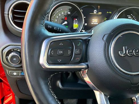 Used 2023 Jeep Wrangler Rubicon w/ Safety Group image 19