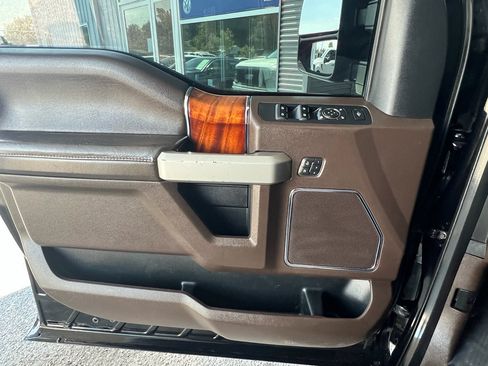 Used 2019 Ford F250 King Ranch w/ King Ranch Ultimate Package AWD/4WD image 17