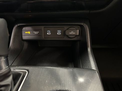 Used 2025 Honda Civic Sport image 25
