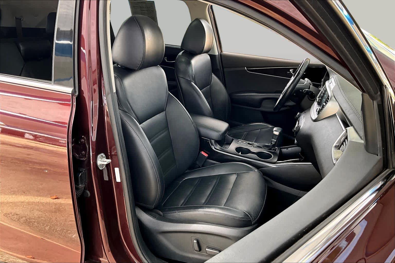 Used 2019 Kia Sorento EX w/ EX Touring Package FWD image 9