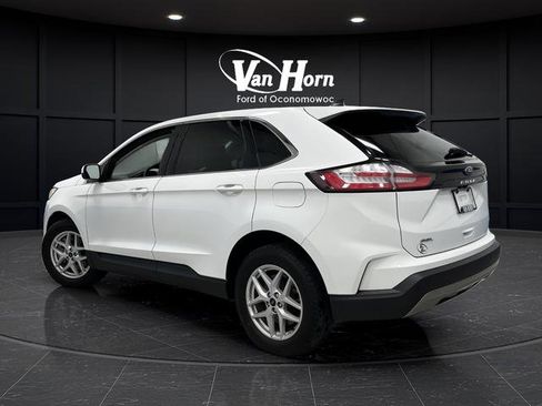 Used 2022 Ford Edge SEL w/ Convenience Package image 3