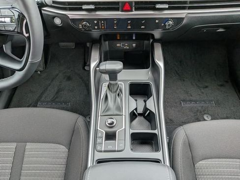New 2026 Kia Sorento LX FWD image 21
