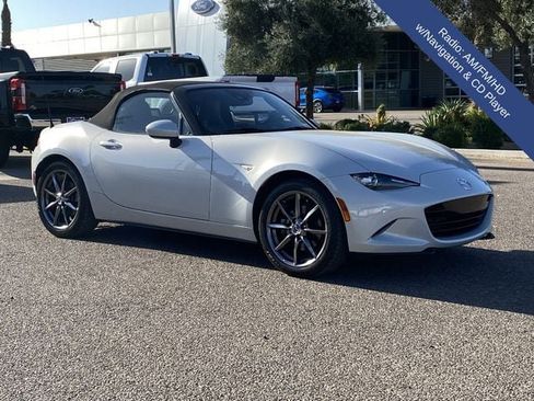Used 2016 MAZDA MX-5 Miata Grand Touring RWD image 9